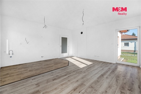 Prodej rodinného domu, 76 m² 14