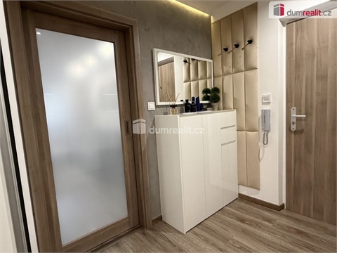 Prodej bytu 2+1, 57 m² 6