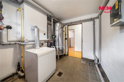 Prodej rodinného domu, 700 m² 16