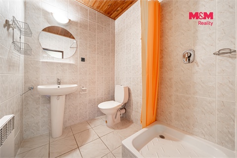 Prodej rodinného domu, 700 m² 20