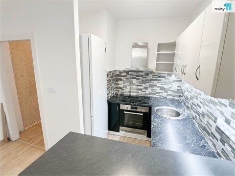 Pronájem bytu 2kk, 38 m² - 2