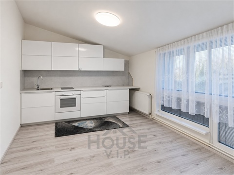 Prodej bytu 2+1, 52 m² 0
