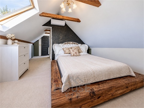 Prodej rodinného domu, 144 m² - 10