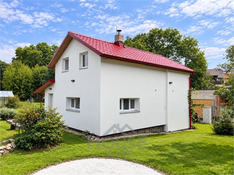 Prodej rodinného domu, 95 m² 0