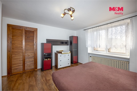 Prodej rodinného domu, 242 m² 16