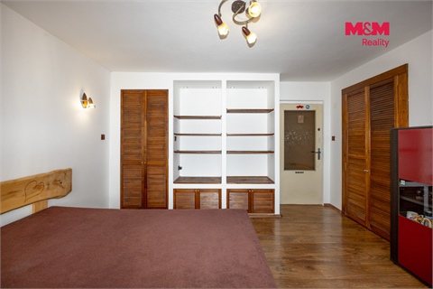 Prodej rodinného domu, 242 m² - 14