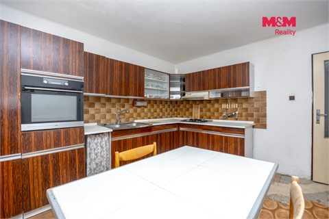 Prodej rodinného domu, 242 m² - 0