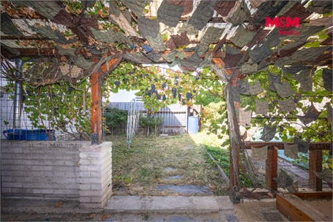 Prodej rodinného domu, 242 m² - 20