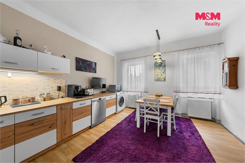 Prodej rodinného domu, 253 m² 2