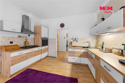 Prodej rodinného domu, 253 m² 4