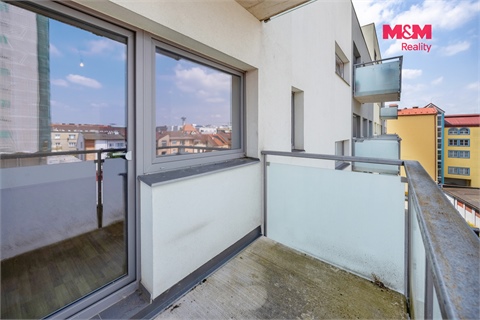 Pronájem bytu 3kk, 119 m² 22