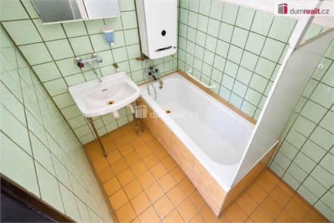 Prodej rodinného domu, 100 m² 24