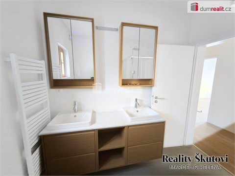 Pronájem bytu 2+1, 70 m² - 2