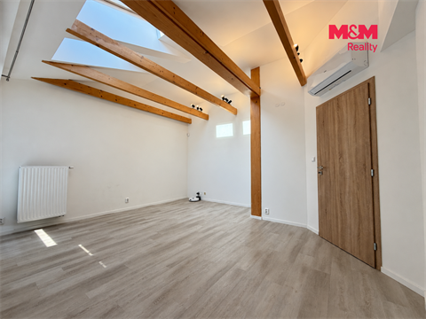 Pronájem bytu 2+1, 53 m² - 0