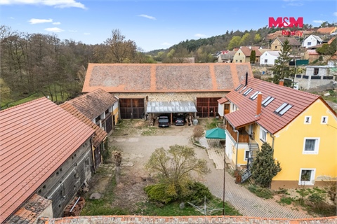Prodej rodinného domu, 380 m² - 2
