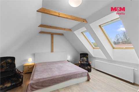 Prodej rodinného domu, 380 m² 14