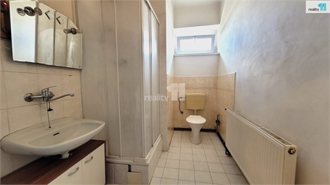 Prodej bytu 1+1, 49 m² 8