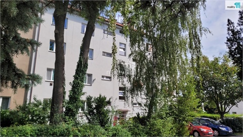 Prodej bytu 1+1, 49 m² 28