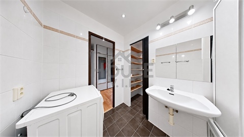 Prodej bytu 2+1, 65 m² 18