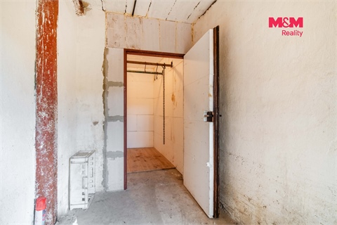Prodej komerčního objektu, 810 m² 8