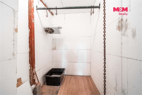 Prodej komerčního objektu, 810 m² - 8