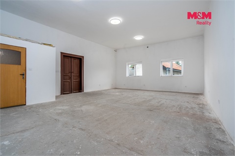Prodej rodinného domu, 187 m² - 14