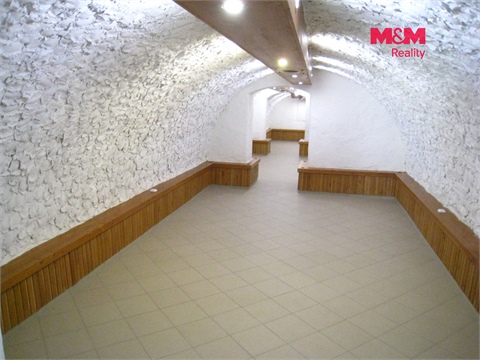 Prodej obchodních prostor, 900 m² 18