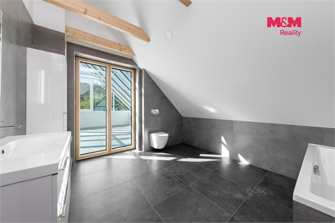 Prodej rodinného domu, 258 m² 14