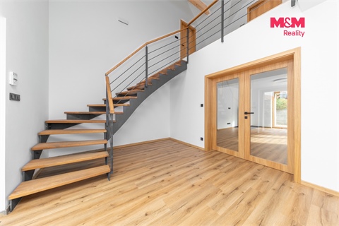 Prodej rodinného domu, 258 m² 8