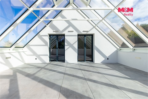 Prodej rodinného domu, 258 m² 16