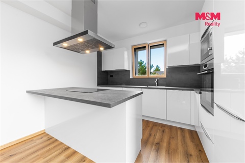 Prodej rodinného domu, 258 m² - 0