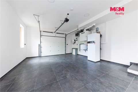 Prodej rodinného domu, 258 m² - 16