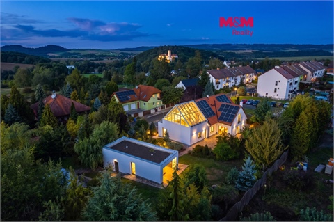 Prodej rodinného domu, 258 m² 0