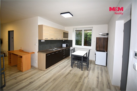 Pronájem rodinného domu, 198 m² 14