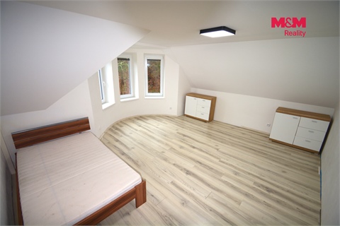 Pronájem rodinného domu, 198 m² 6