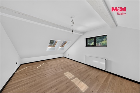 Prodej rodinného domu, 249 m² 24
