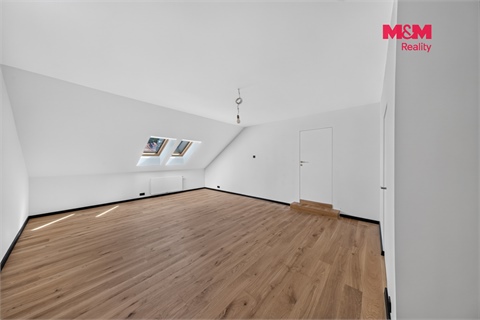 Prodej rodinného domu, 249 m² - 16