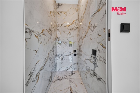 Prodej rodinného domu, 249 m² 14