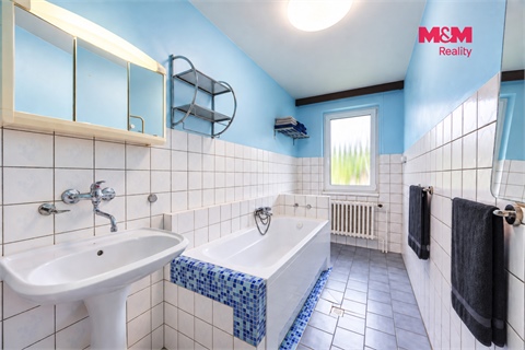 Prodej rodinného domu, 236 m² 2