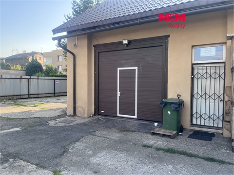 Pronájem skladu / haly, 41 m² 0