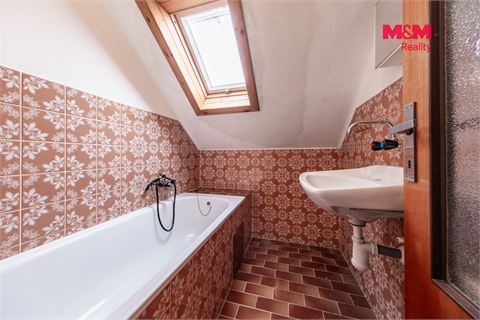 Prodej rodinného domu, 230 m² 16