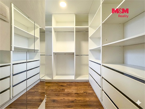 Prodej rodinného domu, 150 m² 12