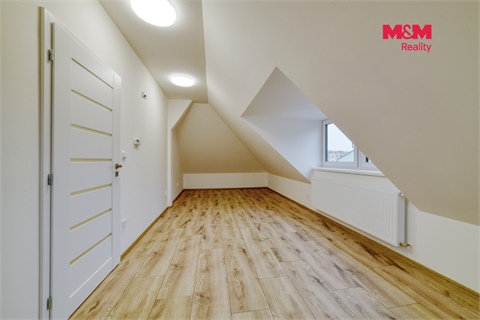 Pronájem bytu 3kk, 74 m² 4