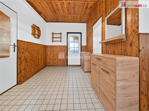 Prodej rodinného domu, 743 m² - 2