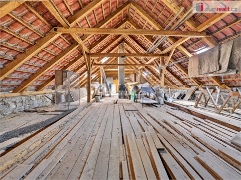 Prodej rodinného domu, 743 m² 12