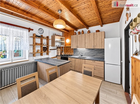 Prodej rodinného domu, 743 m² - 0
