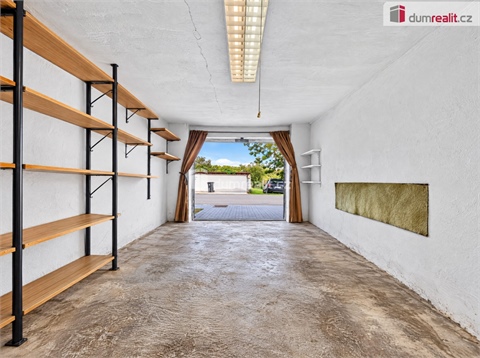 Prodej rodinného domu, 743 m² - 6