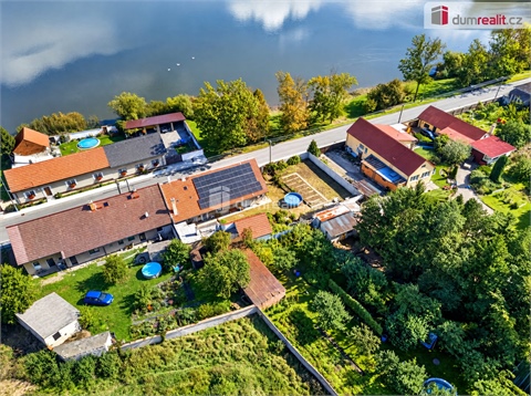 Prodej rodinného domu, 743 m² - 18