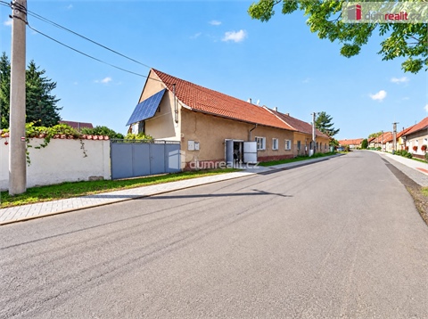 Prodej rodinného domu, 743 m² - 8