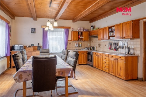 Prodej rodinného domu, 273 m² - 2